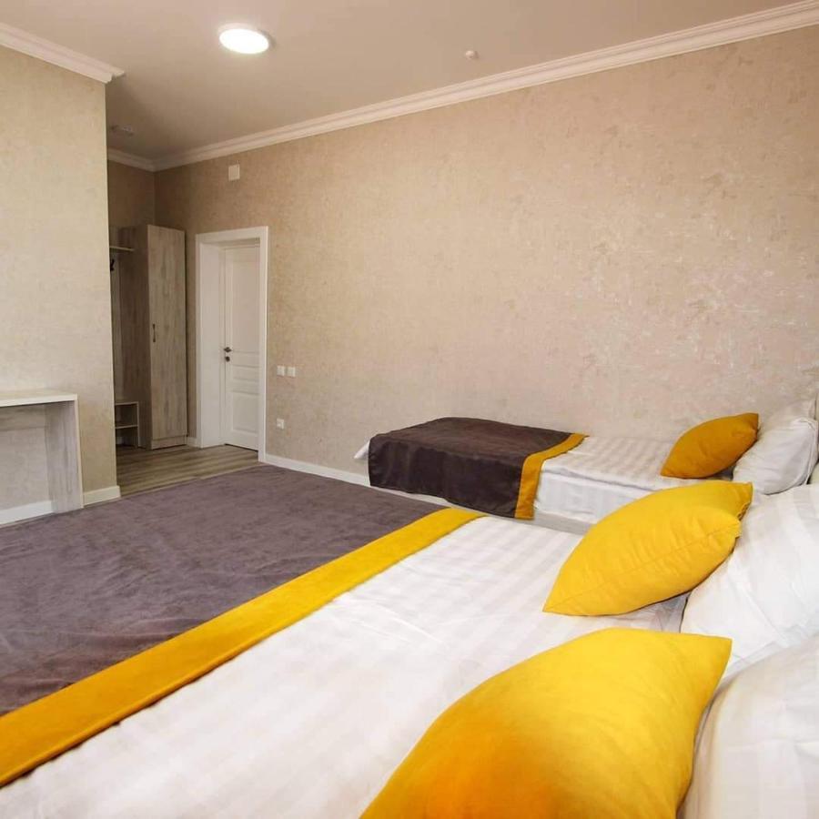 Bayotel Каракол Екстериор снимка