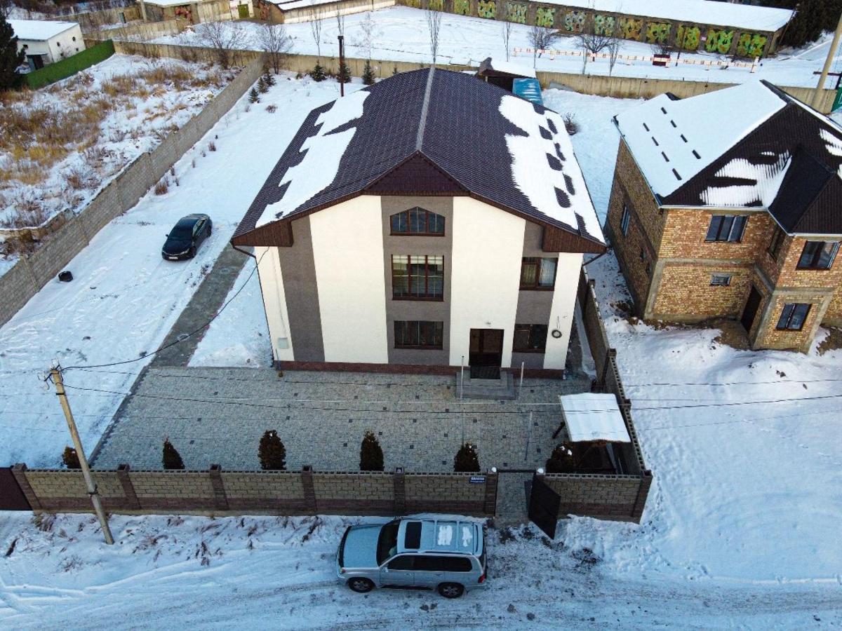Bayotel Каракол Екстериор снимка