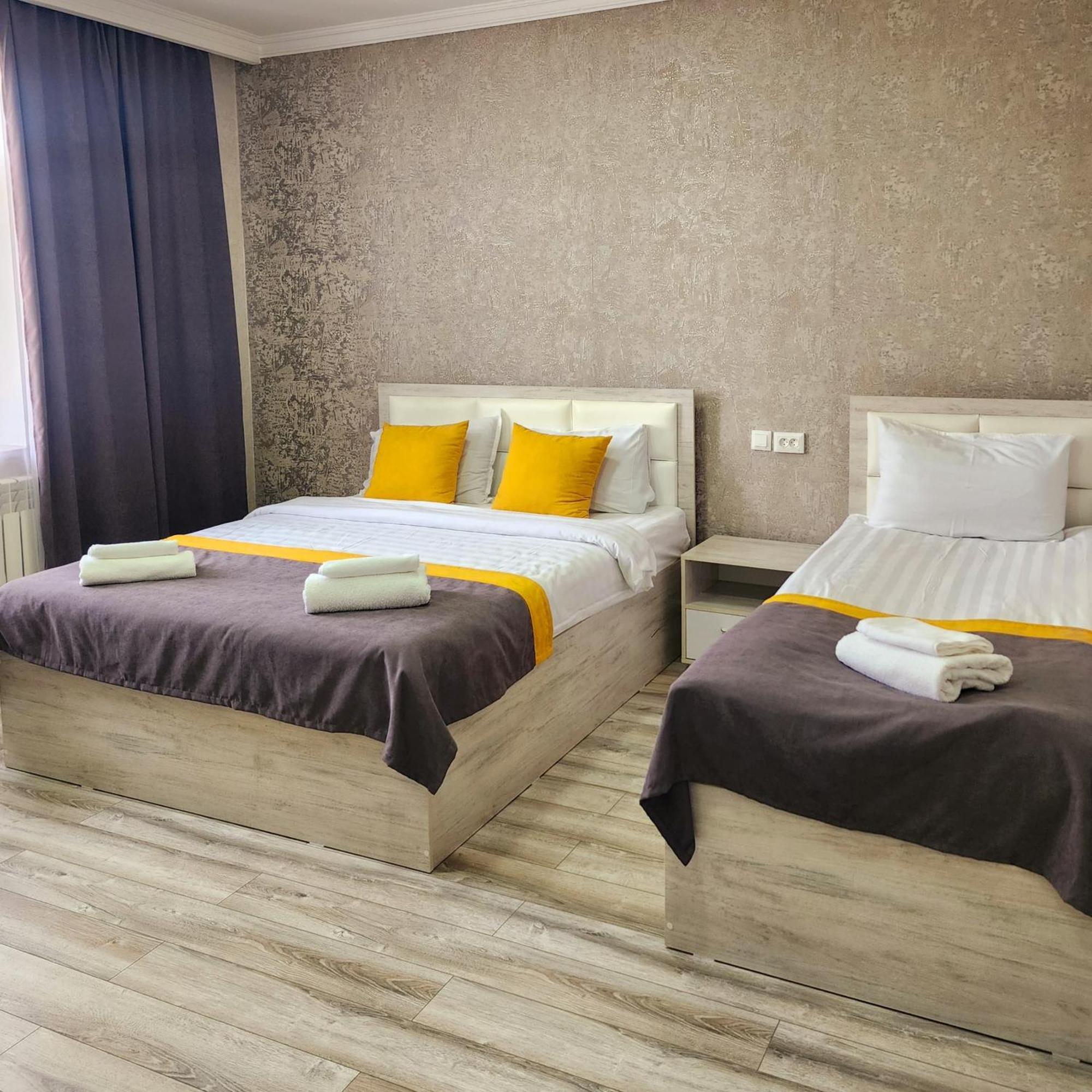 Bayotel Каракол Екстериор снимка